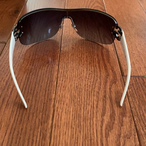 Gucci Sunglasses - NEVER WORN main image 4